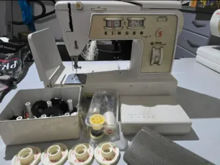 Máquina de coser Singer 760