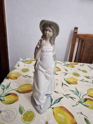 Figura Nao Lladró Dama