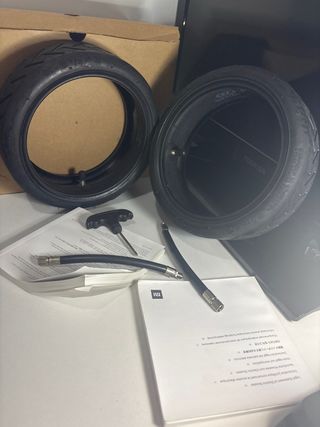 Rueda CST 8 1/2x2 L para patinete