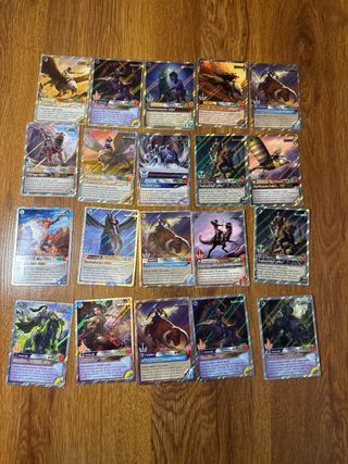 200 Cartas Fantasy Riders 2019 con caja y album.