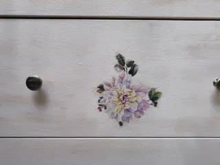 Cajonera Ikea pintada a mano