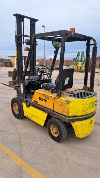 Carretilla elevadora NX16