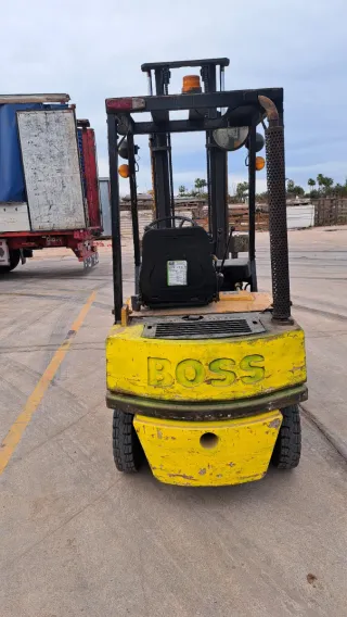 Carretilla elevadora NX16