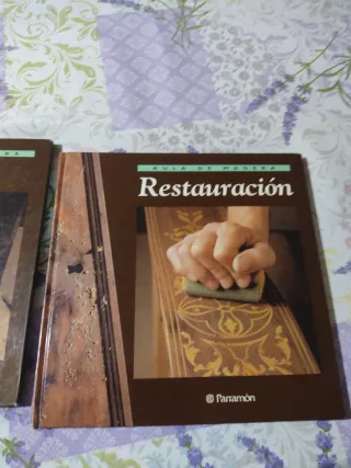 Libro de carpintería en perfecto estado