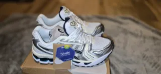 Asics Gel Kayano-14 Plata/Blanco