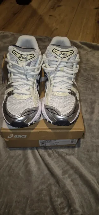 Asics Gel Kayano-14 Plata/Blanco