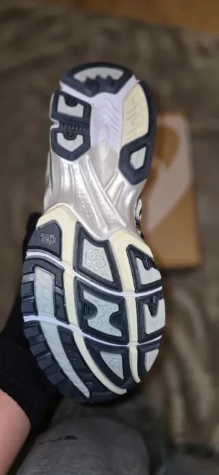 Asics Gel Kayano-14 Plata/Blanco