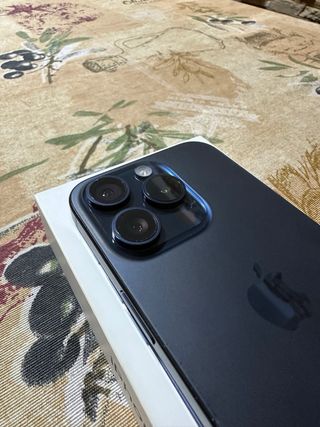 iPhone 15 Pro Azul con Apple Care