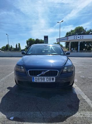 Volvo S40 2004