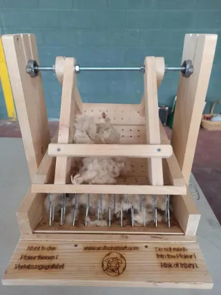 DESENRREDADORA DE LANA