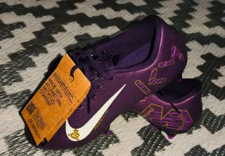 Botas de fútbol Nike Mercurial 36