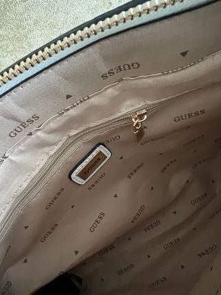 Bolso Tote Guess Blanco y Dorado