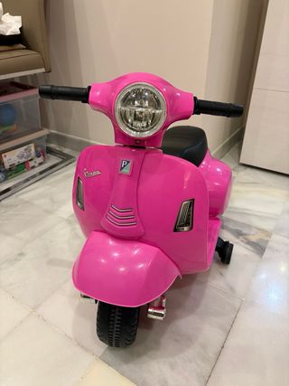 Vespa rosa infantil