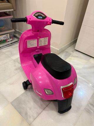 Vespa rosa infantil