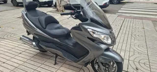Suzuki Burgman 400cc Maxiscooter