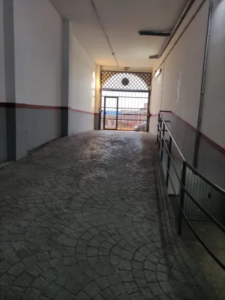 Se alquila cochera cerrada