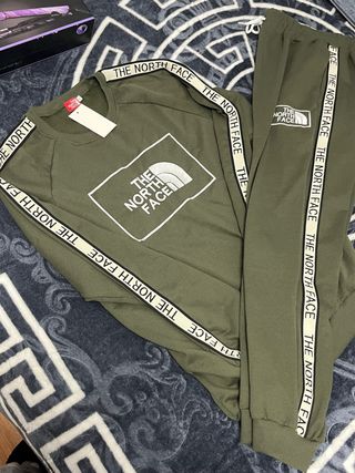 Conjunto The North Face Sudadera y Pantalón
