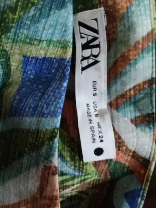 Vestido Zara asimétrico estampado
