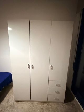 Armario blanco 3 puertas con cajones