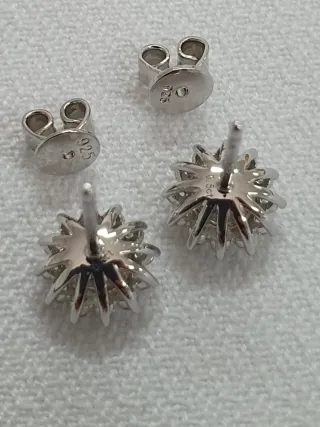 Pendientes FLOR MOISSANITAS
