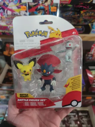 Set Figuras Pokémon Pichu Weavile Machop Articulad