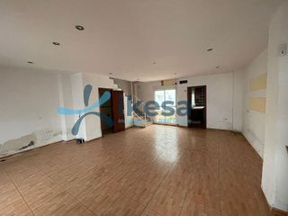 Casa adosada en venta en Umbrete