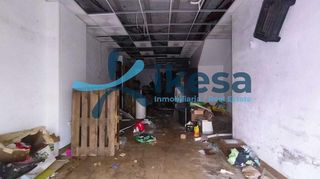 Local comercial en venta en Baeza