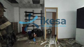 Local comercial en venta en Baeza