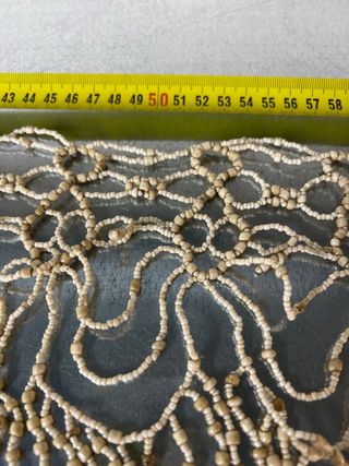 Collana etnica beige e bianca