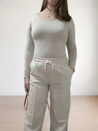 Pantalón chándal beige