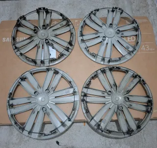 TAPACUBOS VOLKSWAGUEN 16R