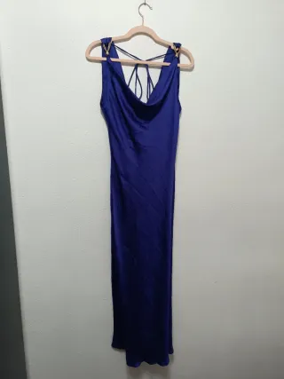 Vestido largo Zara satén detalles dorados Talla M