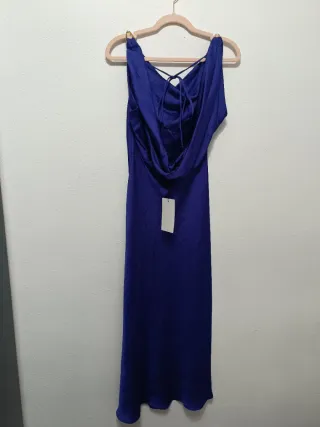 Vestido largo Zara satén detalles dorados Talla M