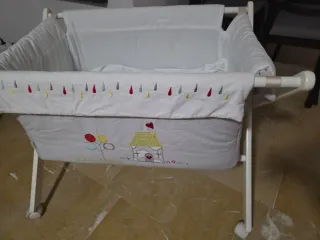 Minicuna tijera blanca con dibujo
