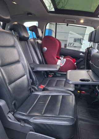 VOLKSWAGEN TOURAN 2.0 Dsg 150 cv R-Line