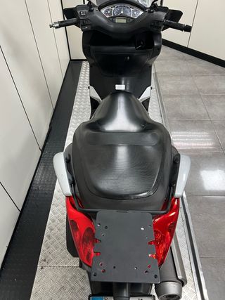 Yamaha X-MAX 250cc Maxiscooter Automática