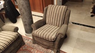 Sofá y 2 sillones de tela como nuevos