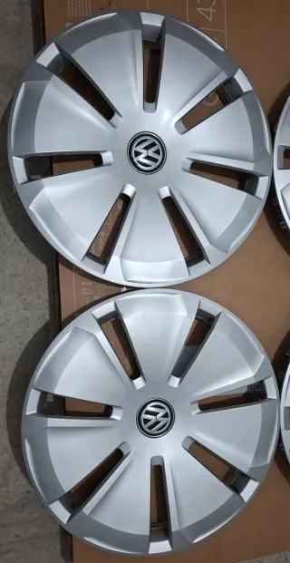 TAPACUBOS VOLKSWAGUEN 16R