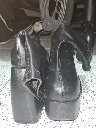 Botín plataforma tacón alto negro