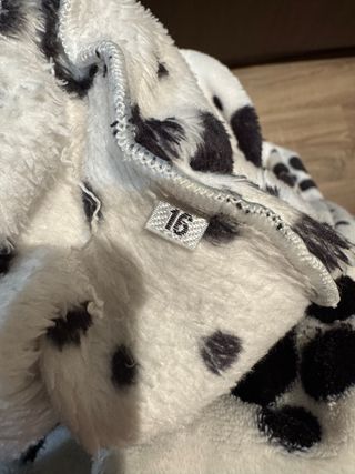 Pijama infantil estampado huellas