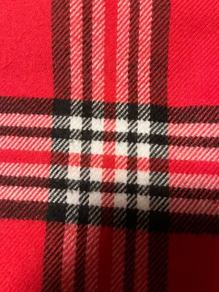 Bufanda Burberry Lana Roja Tartán con diseño rayas