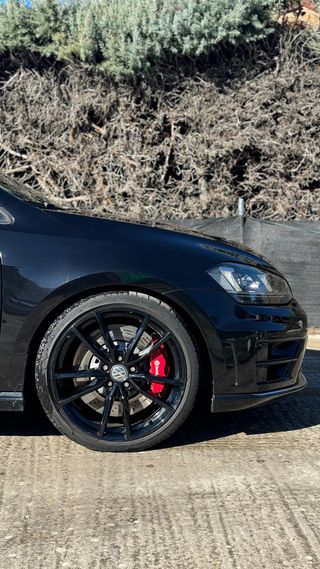 Volkswagen Golf R