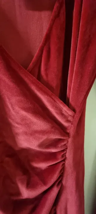 Abito in velluto bordeaux