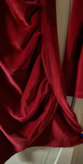 Abito in velluto bordeaux