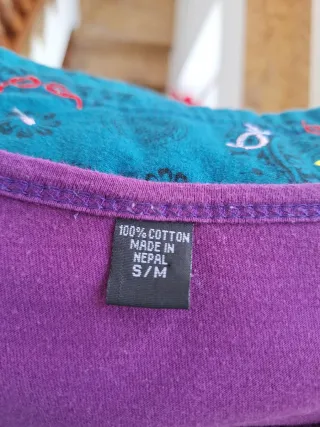 Camiseta bohemia morada