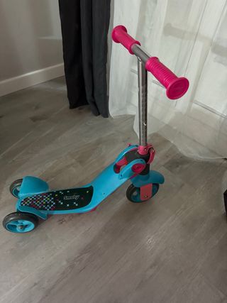 Patinete infantil convertible en bici