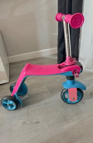 Patinete infantil convertible en bici