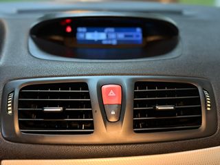 Renault Megane coupe 1.6 16v 110cv Etiqueta "C"