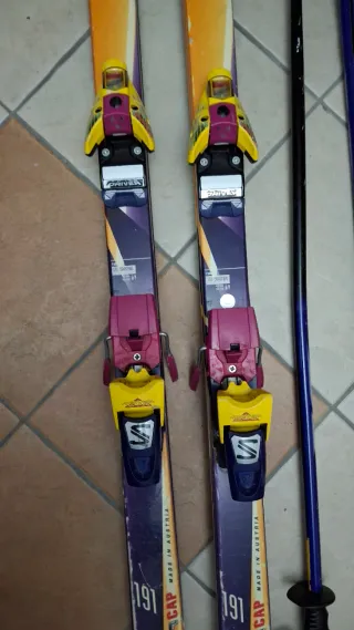 Sci Atomic con bastoncini