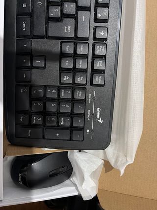 Teclado y Mouse Inalámbrico Genius Negro